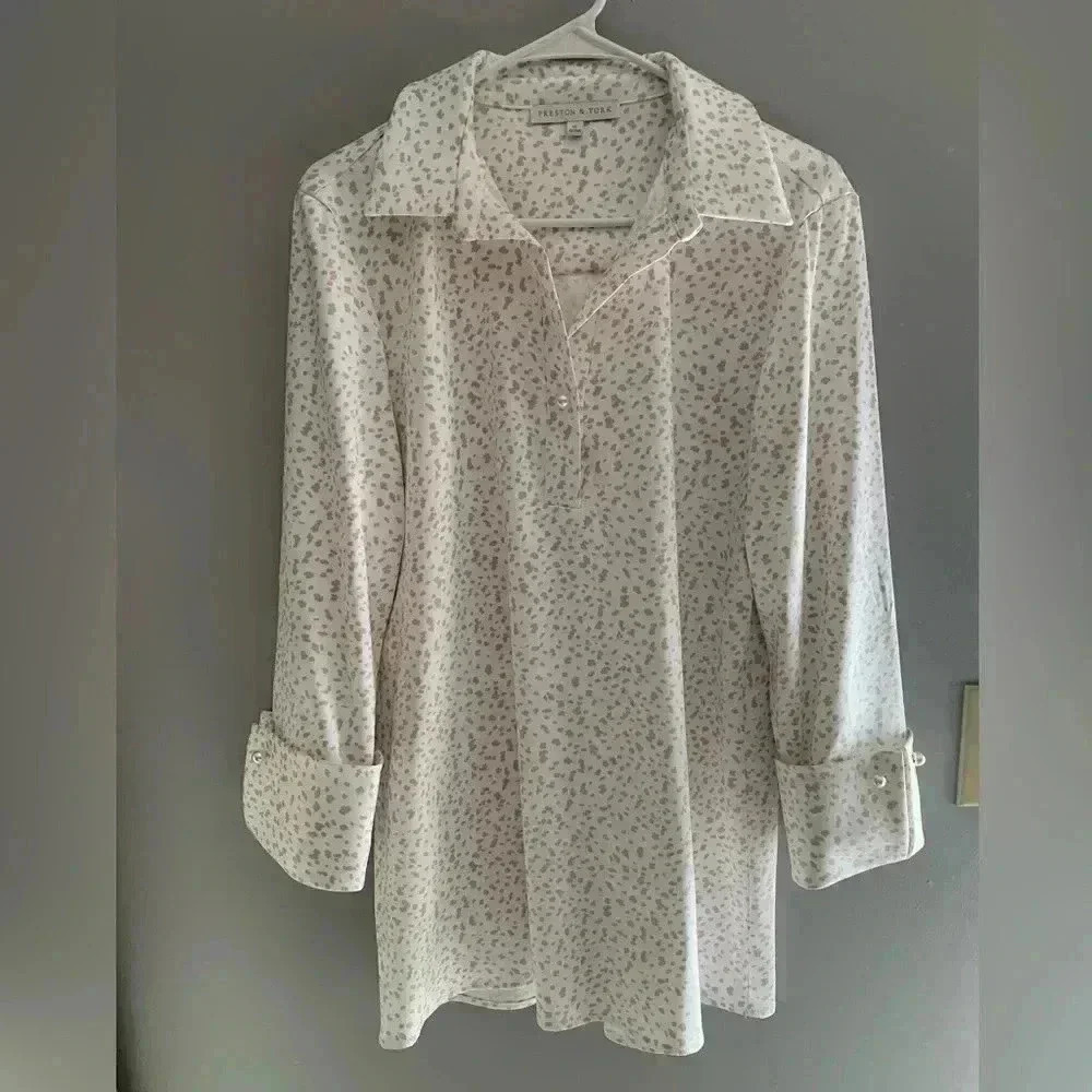 Woman’s Preston & York Brown Speckled Collard 3/4 Button Pullover Blouse Size M